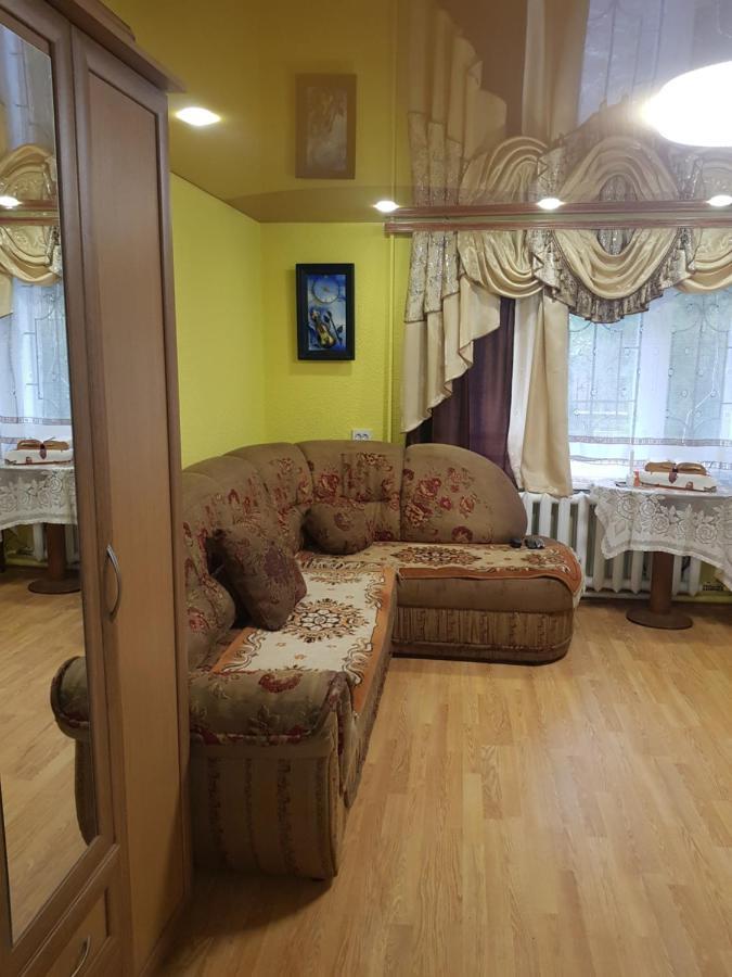 Bed and Breakfast Navigator à TTchernivtsi Extérieur photo